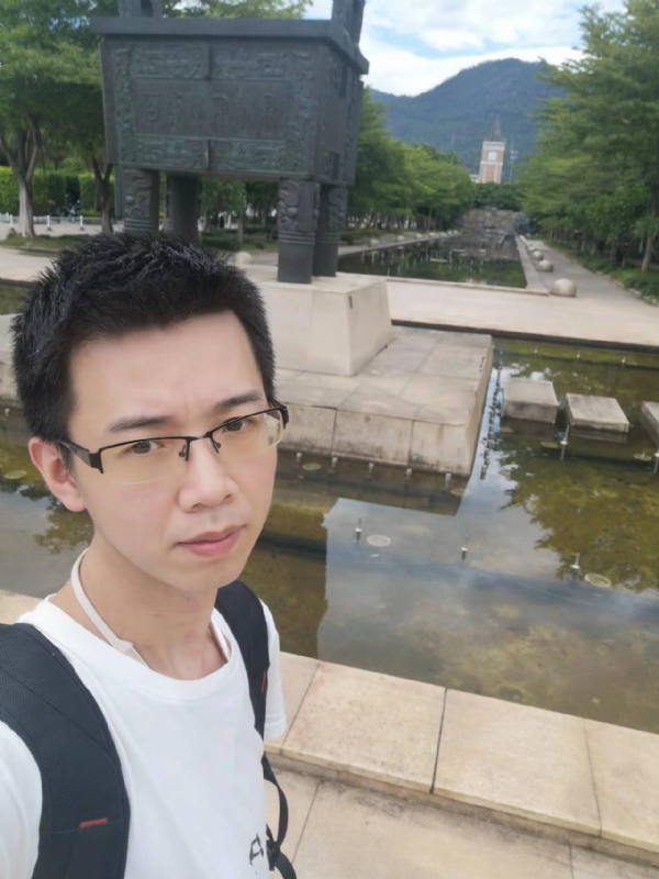 云杰的第二张照片--马尾父母相亲团