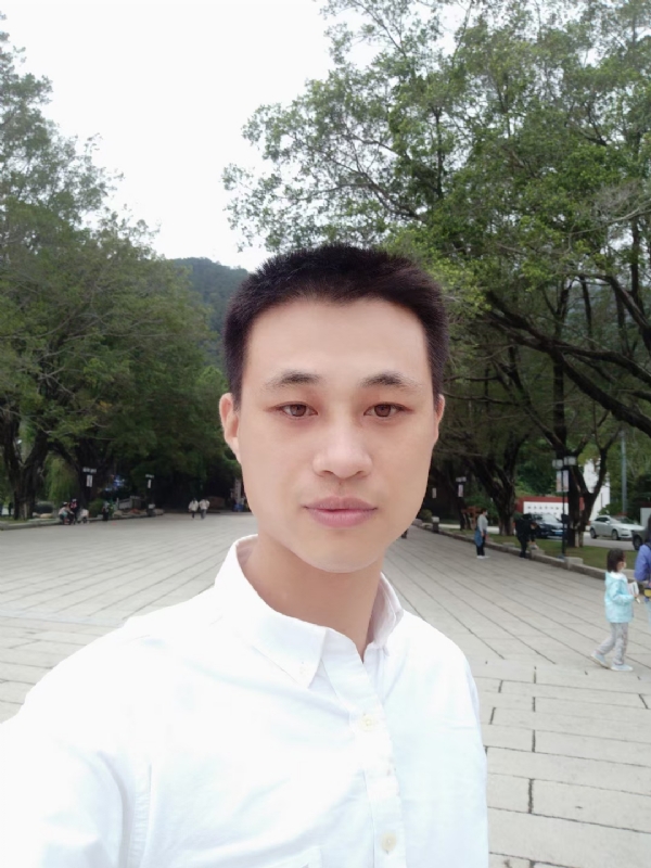 xu的第一张照片--马尾父母相亲团